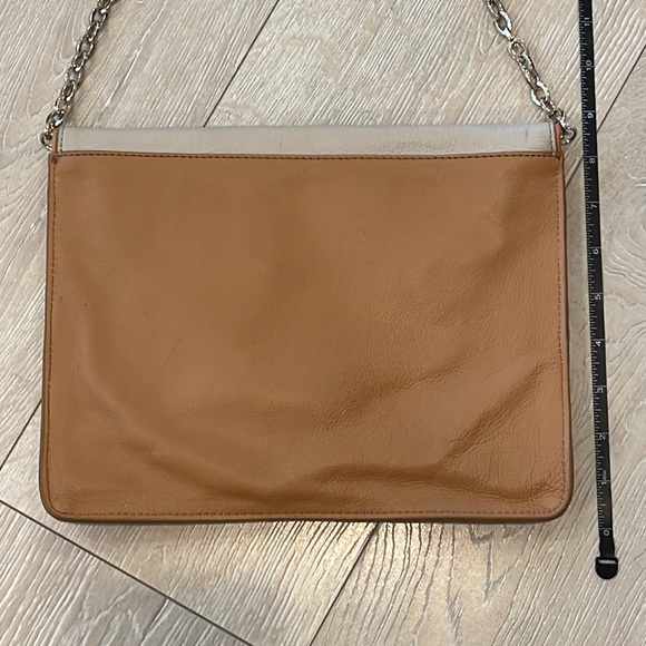 Banana Republic purse - Picture 4 of 9